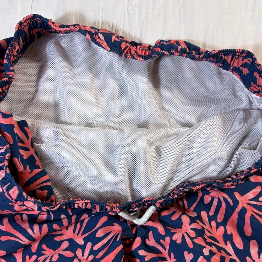Men’s J. Crew Coral Branch Print Swim Trunks‎ Navy & Pink Size Large